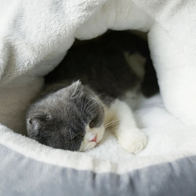 Short plush Mongolian pet bag cat kennel with door curtain in gray or pink, semi-closed indoor design