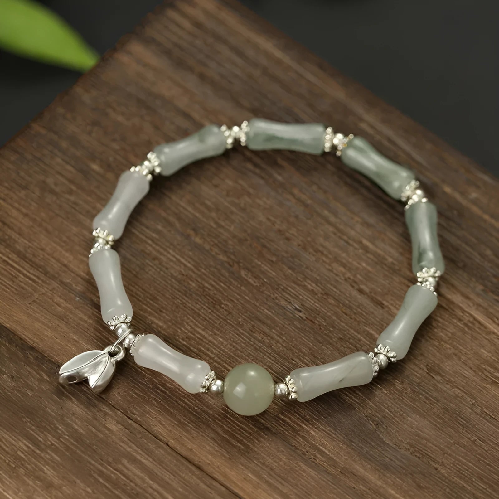 Handmade women's bracelet with Tianshan green bamboo and sterling silver in antique style
