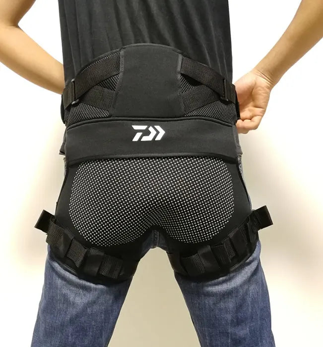 Black 3mm cotton sea fishing hip protector with adjustable buckle belt and non-slip rubber dots