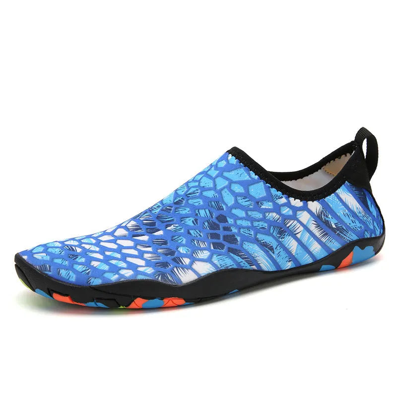 Beach wading shoes in multiple colours with elastic fabric upper and EVA midsole