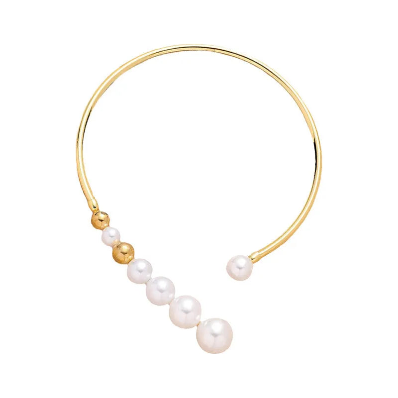 Retro geometric copper choker with inlaid imitation pearl pendant, gold pearl collar colour, 30cm collarbone chain for women