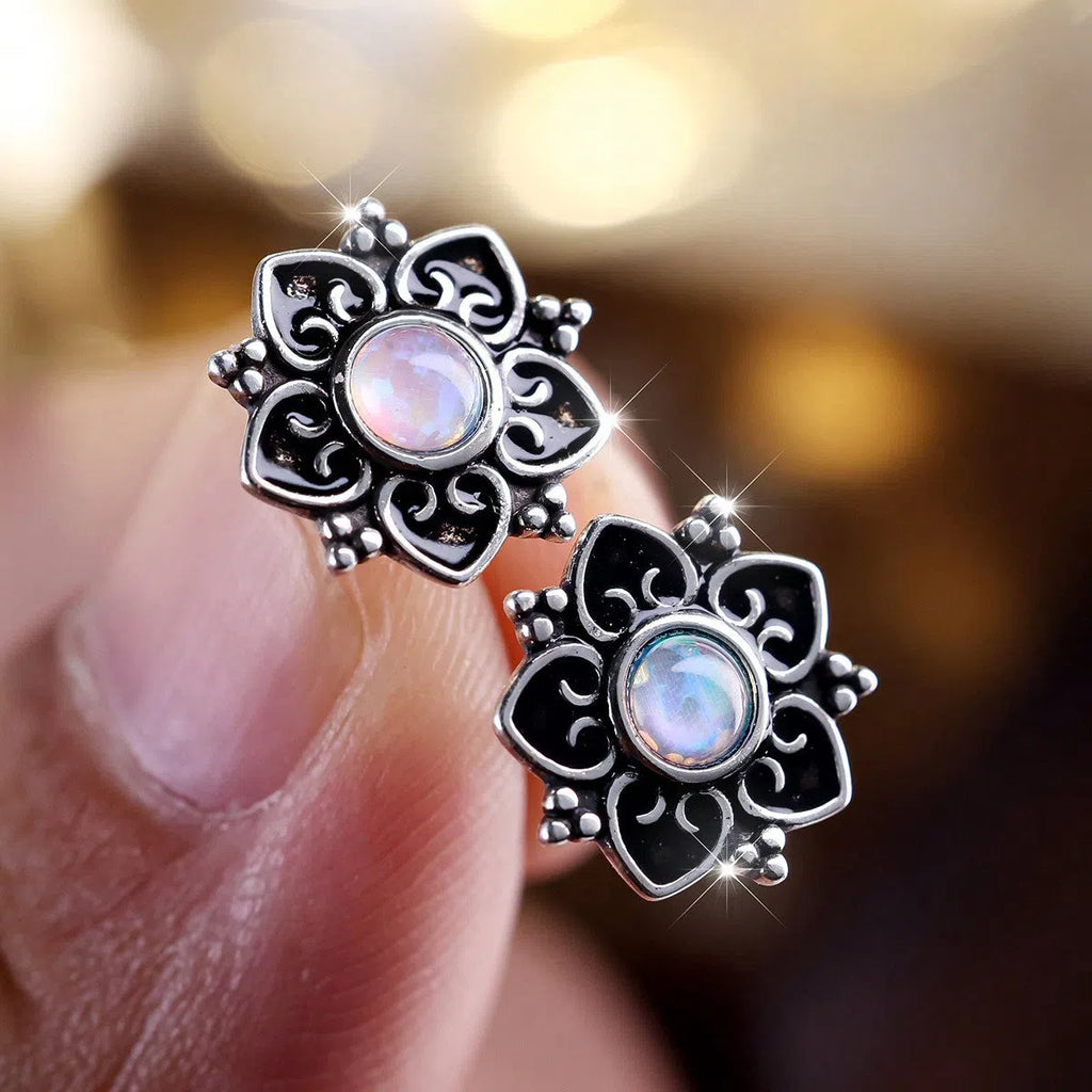 Bohemian casual flower stud earrings for women in rose zinc alloy, 1 pair