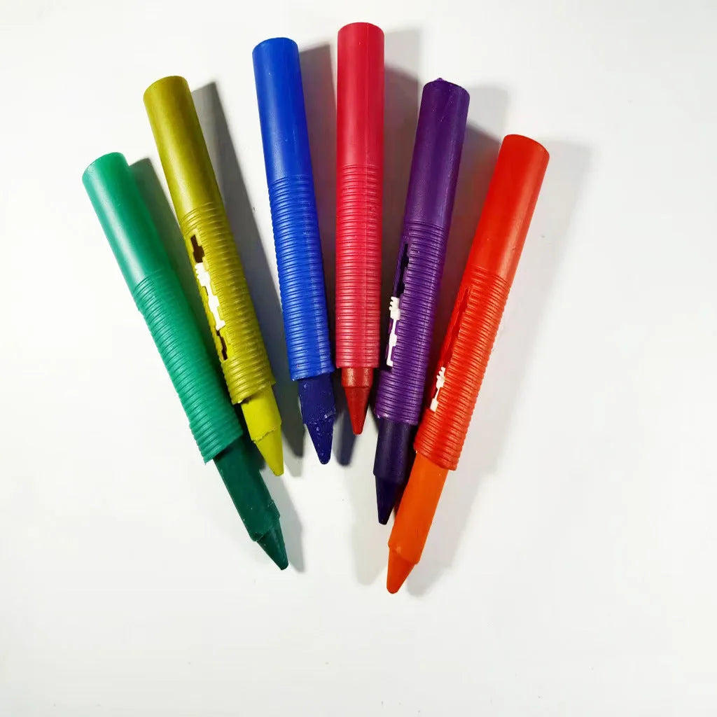 Set of 6 washable bath crayons in 6 colours with push-type PP shells for children's bath play