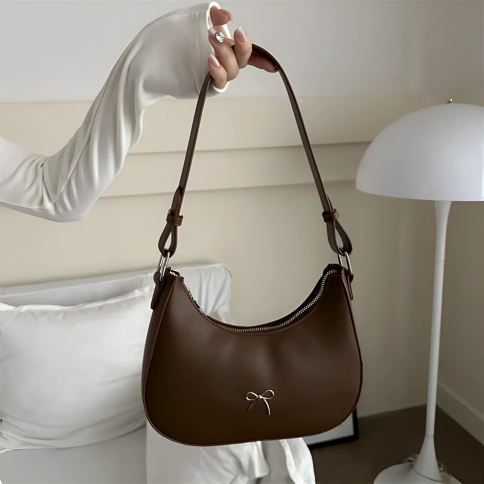 Women's dumpling-shaped shoulder baguette handbag with underarm small bag in PU leather