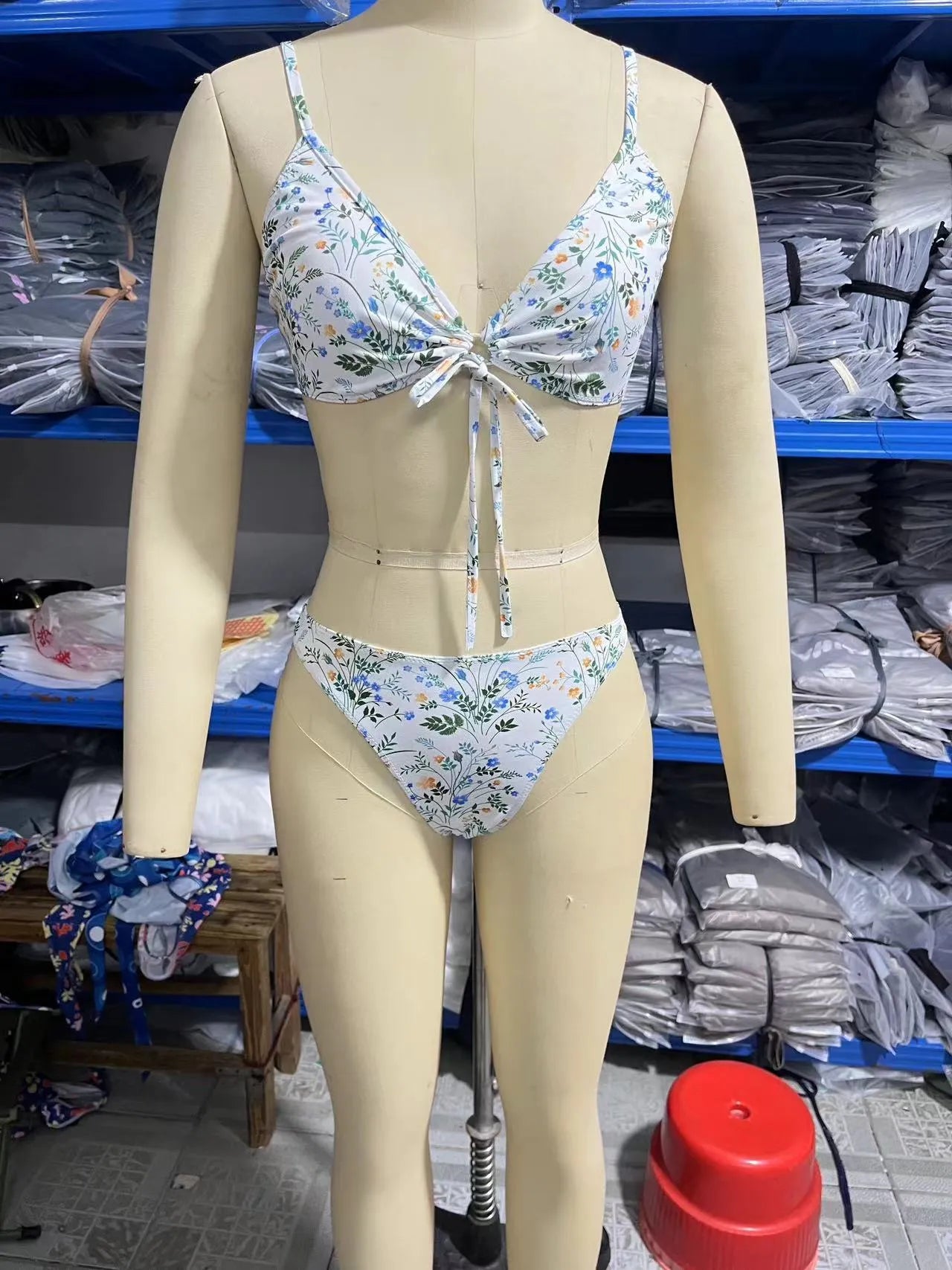 Women's floral print banded bikini swimsuit set in breathable polyester fabric