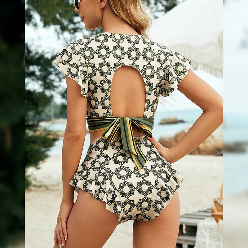 Green flounced backless lace-up V-neck split bikini swimsuit with separate top and bottom pieces