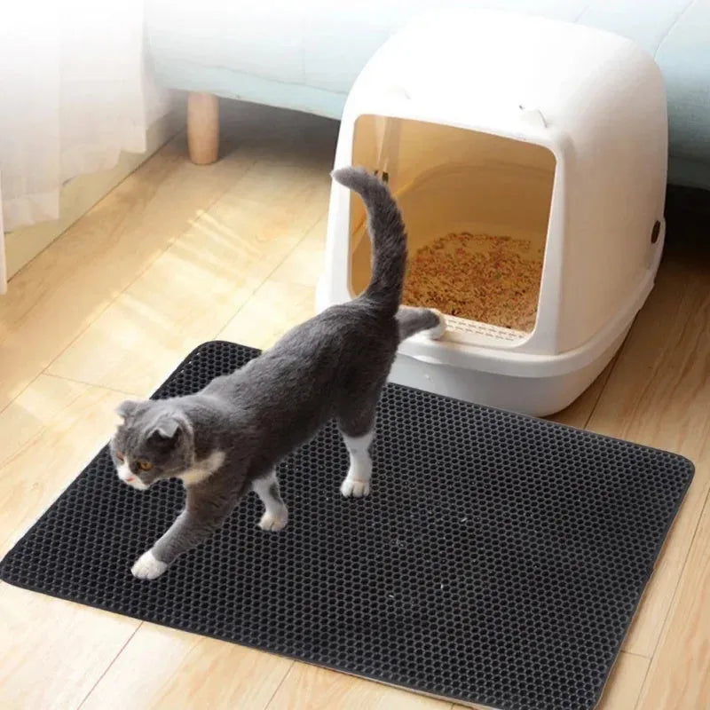 Black waterproof EVA cat litter mat with honeycomb surface and quilted edge