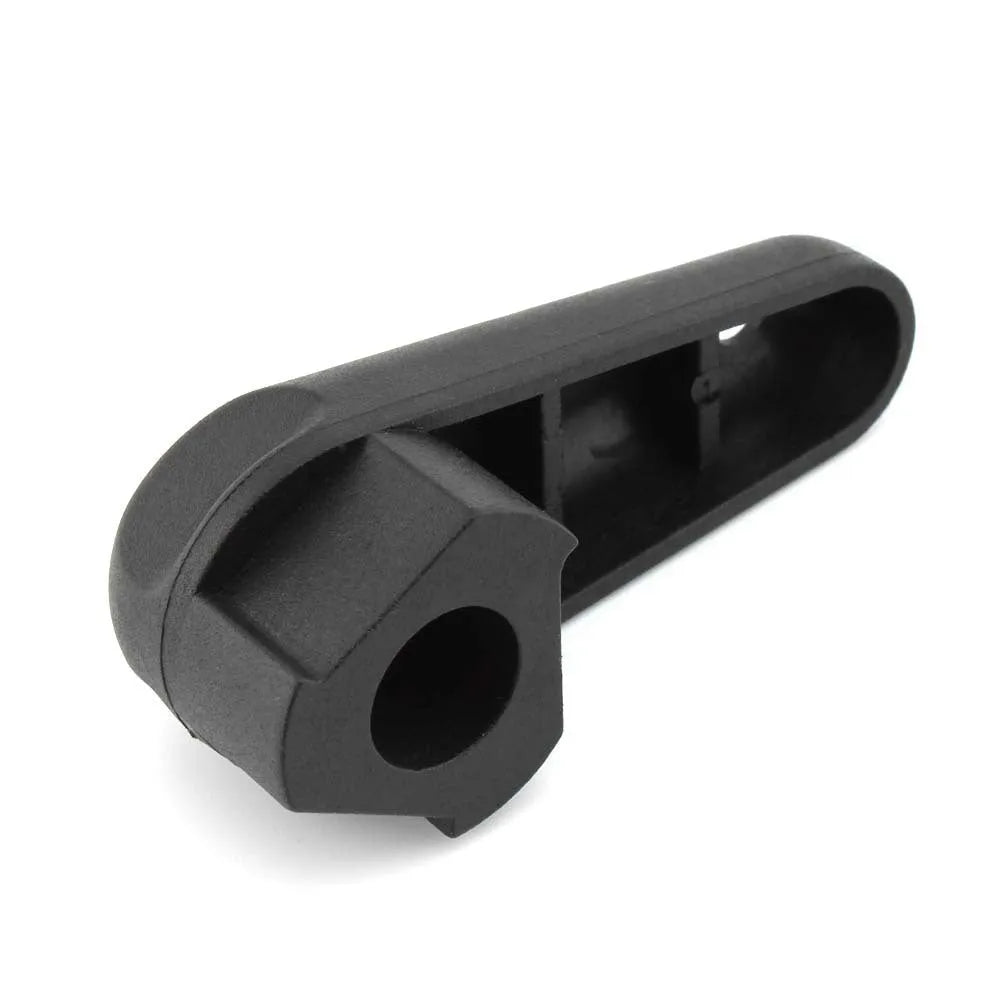 Black nylon quick-release wrench for BMW motorcycle engine oil cap on a 7x10x3cm packaging background.