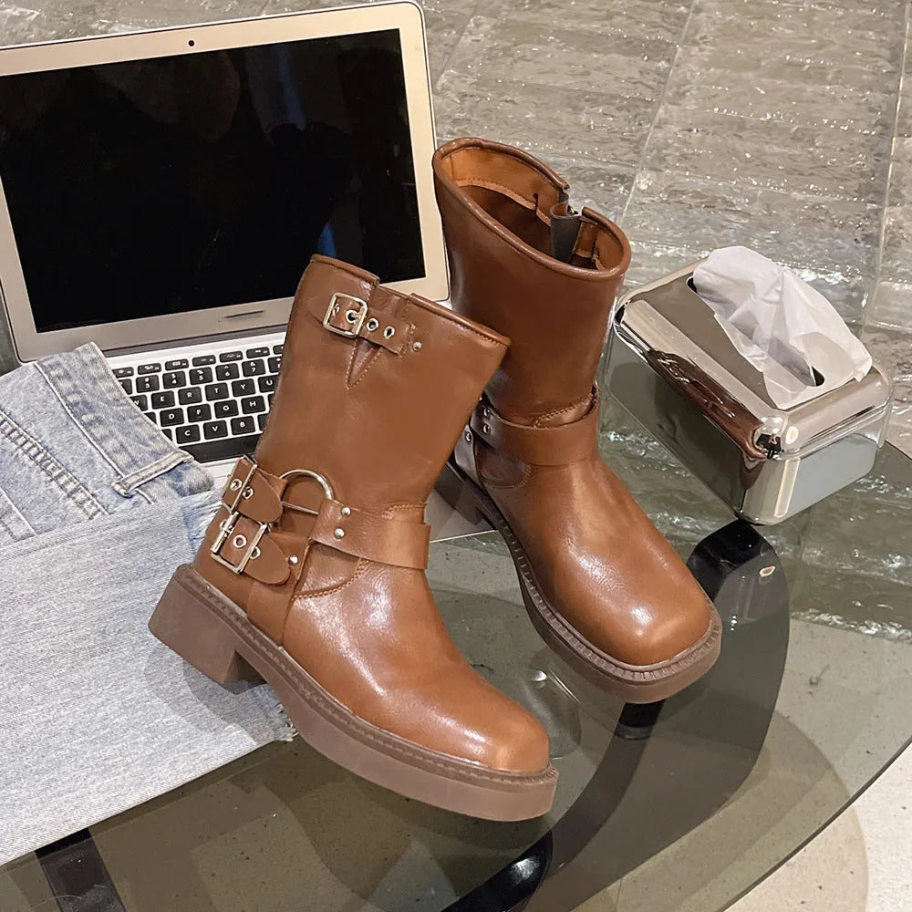 Solid colour thick-soled Martin boots for women in black, artificial PU upper, British style, sizes 35-40