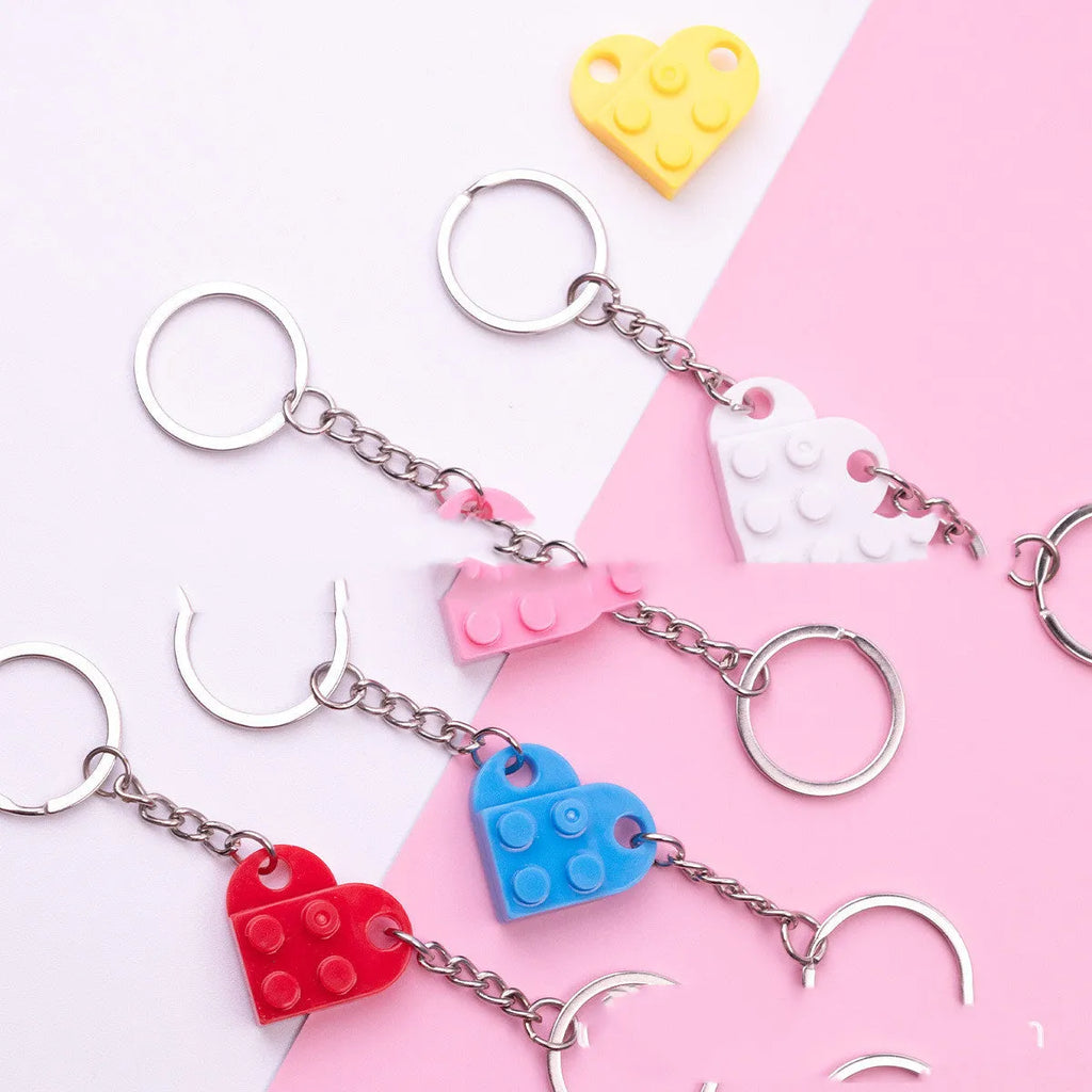 Heart-shaped plastic key chain with split key link, 5x3x3.5cm, Valentine's Day gift for couples