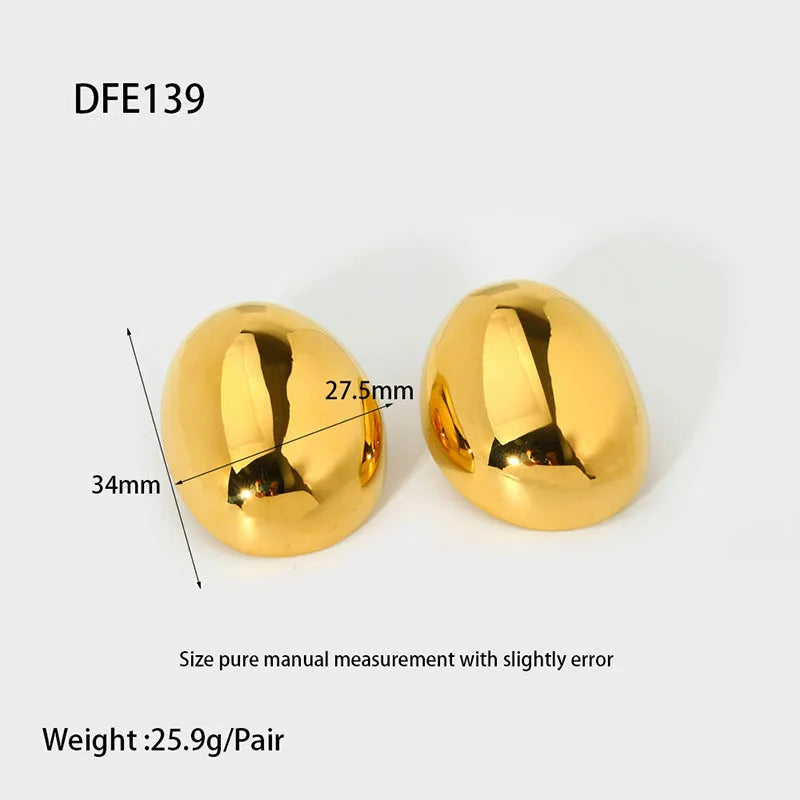 Geometric stainless steel ear studs with a glazed electroplated finish in colour DFE139.