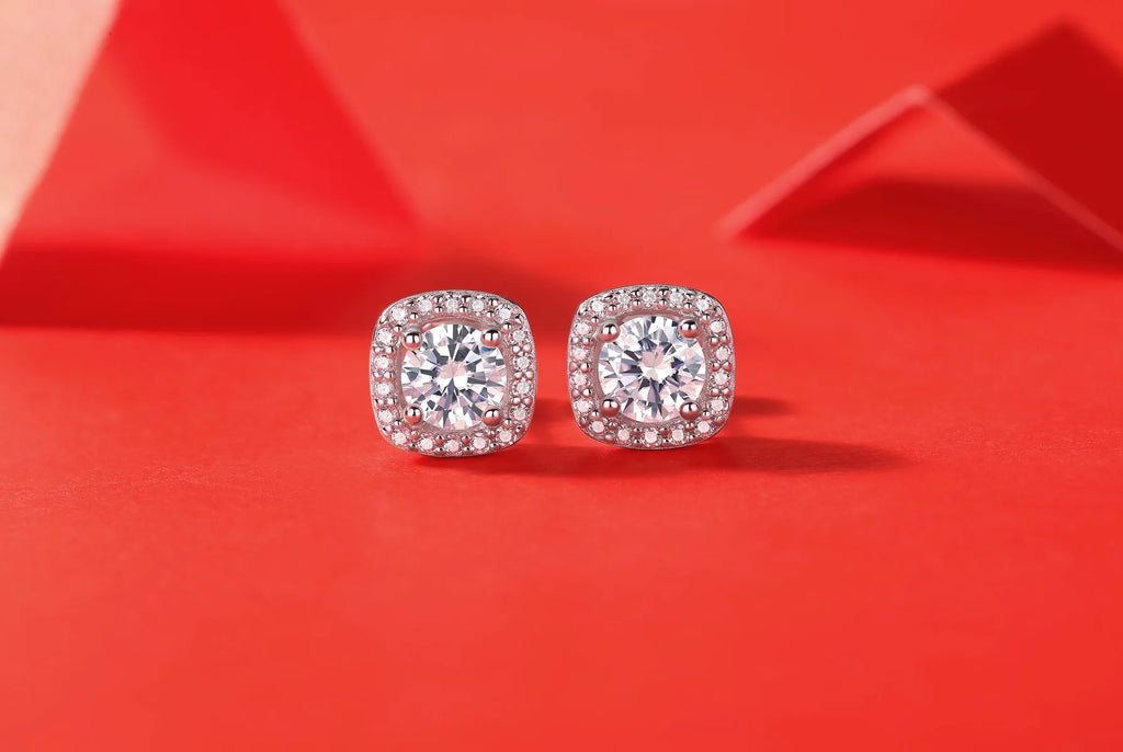 Pair of square moissanite stud earrings in S925 silver with platinum plating