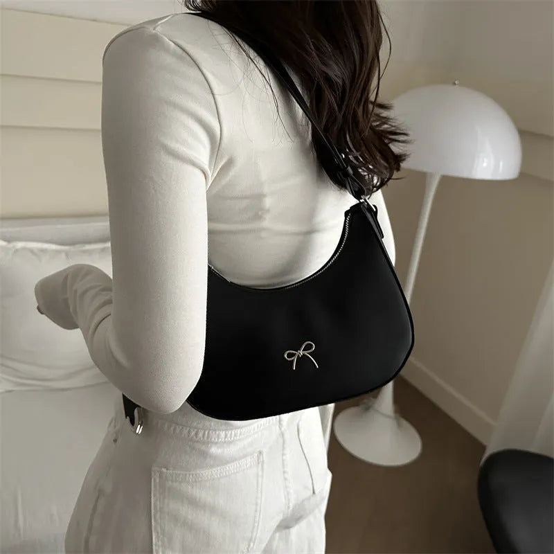 Women's dumpling-shaped shoulder baguette handbag with underarm small bag in PU leather