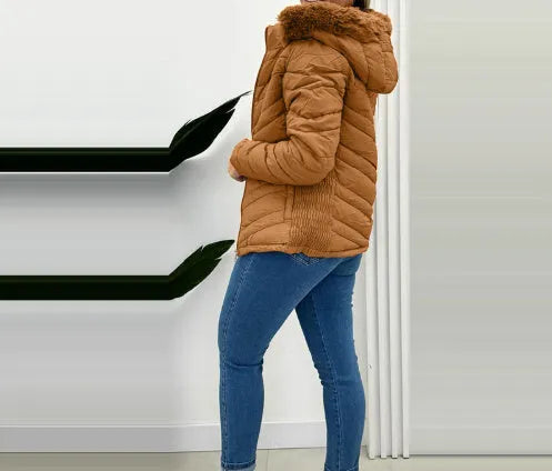 Polyester cotton cinched hoodie with fur collar short jacket in black, long sleeves, commuting style