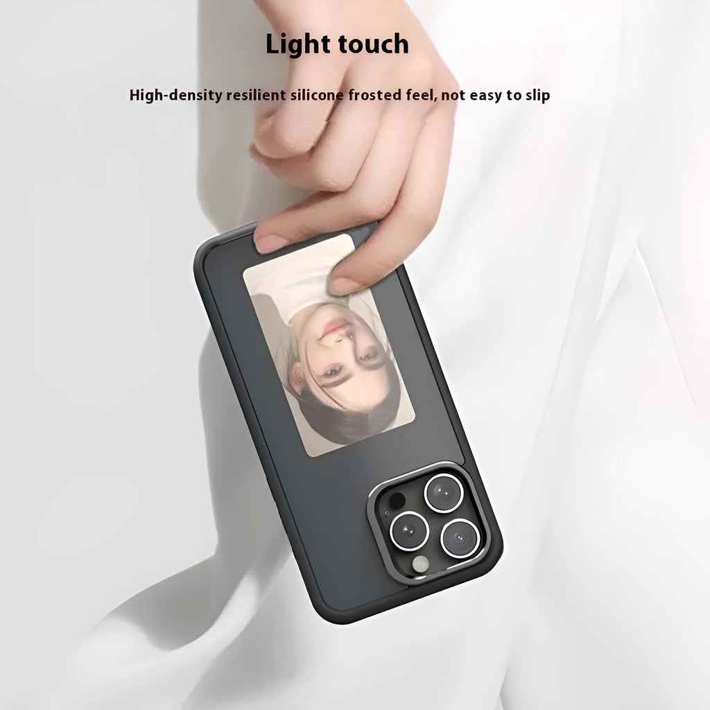 Silicone phone case with four-colour e-ink screen in black, for iPhone 15 Pro.