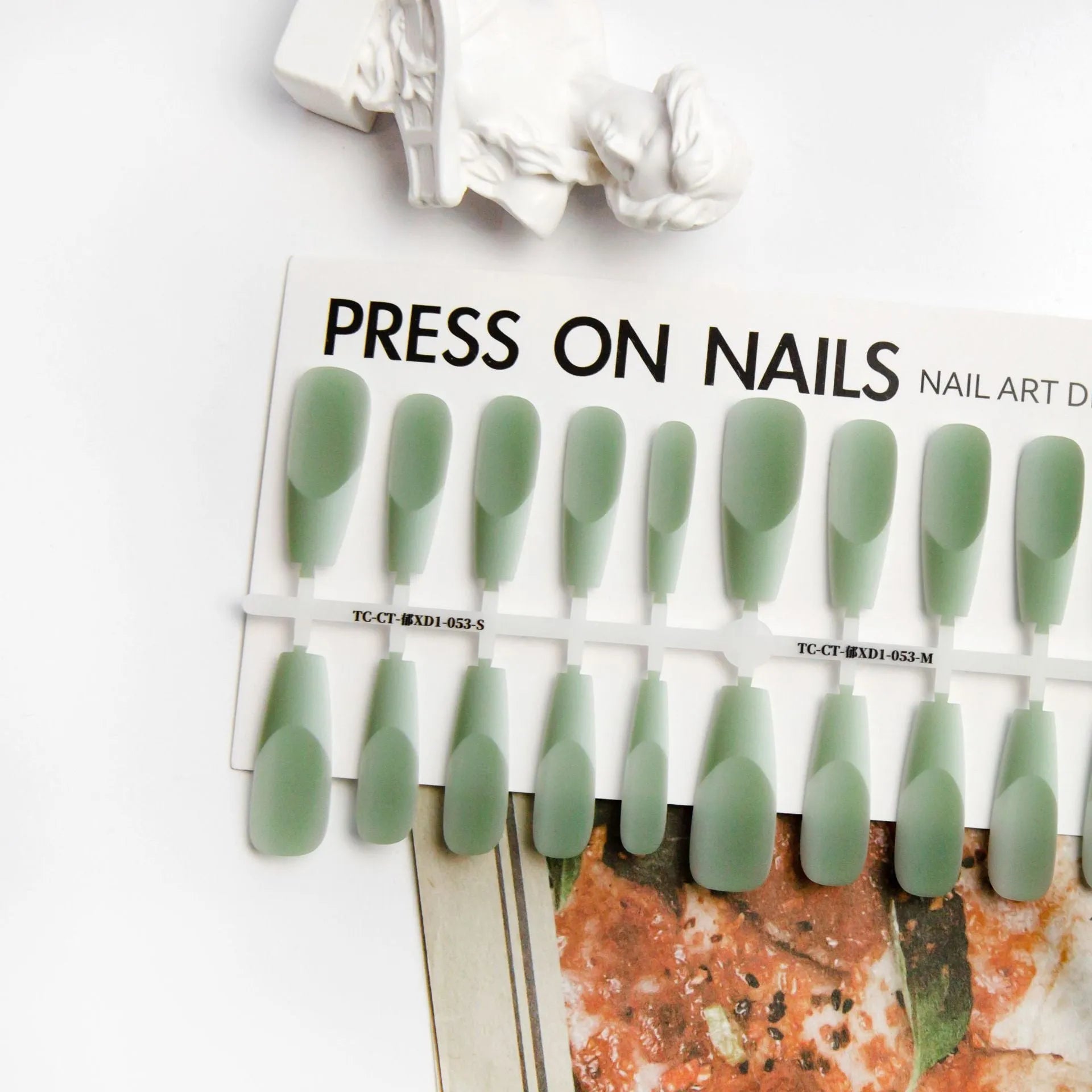 Set of 40 retro Chinese-style ultra-thin seamless nail tip space French manicure stickers in green and purple colours