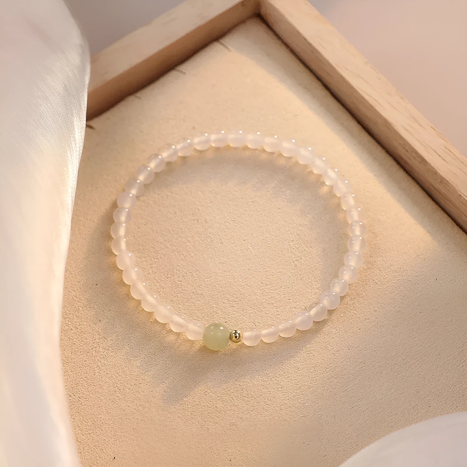 Handmade New Chinese style white agate beaded bracelet for women, 15 cm long.