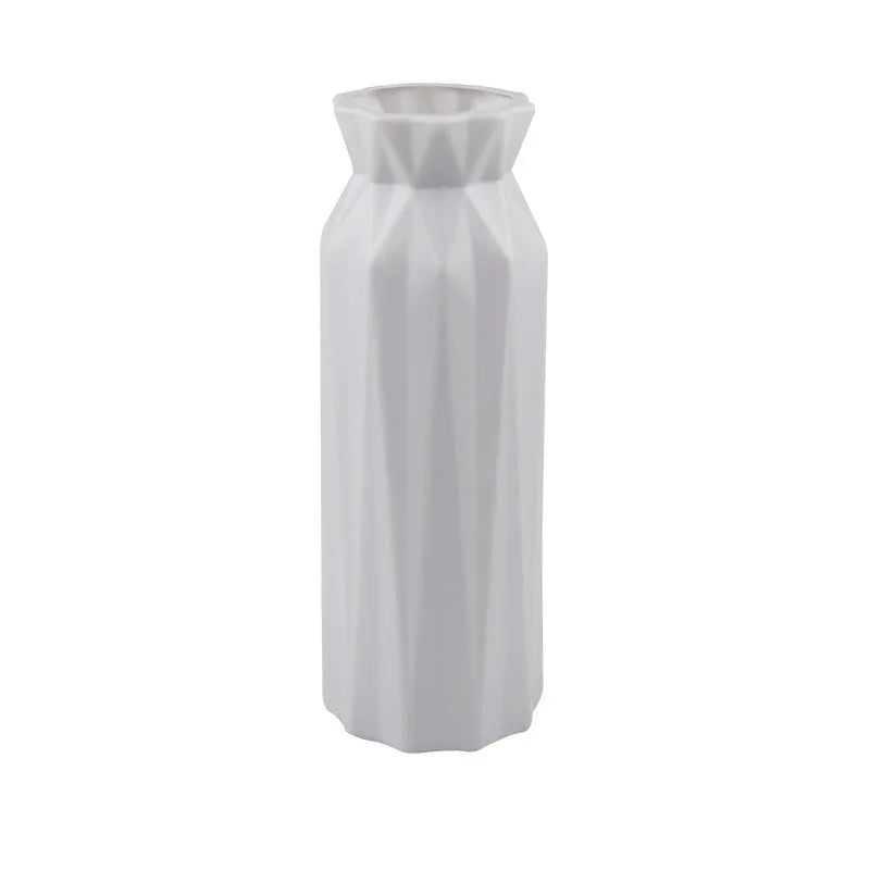 Drop-resistant melamine plastic vase in green, grey, pink, or white with a 7.2 cm base.