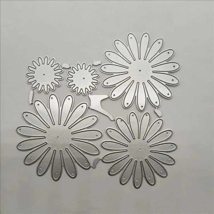 Silver cutting knife mold flower set with 12.5x13cm dimensions and hanging form