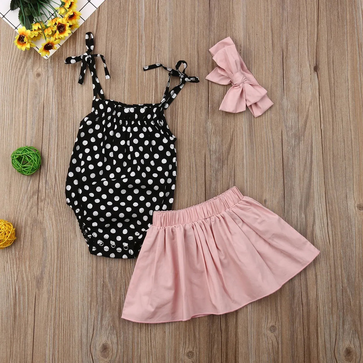 Girls cotton blend clothing set in photo colour, available in sizes 70cm to 100cm