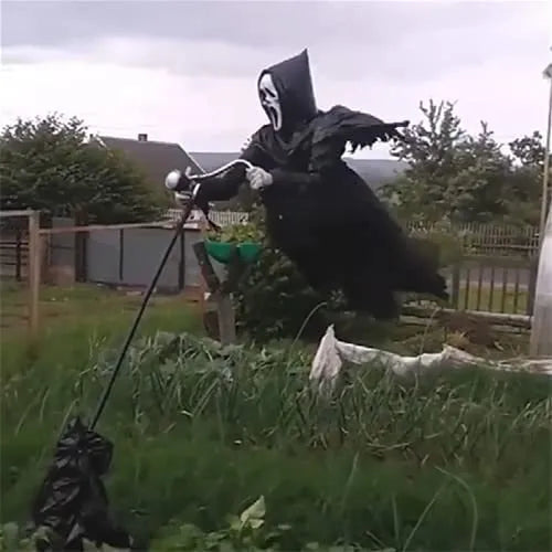 Plastic skeleton scarecrow Halloween decoration with screaming mouth design measuring 70cm tall