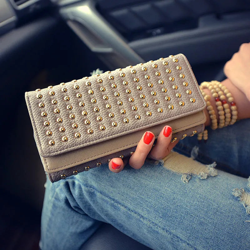Women's rivet three-fold wallet in black PU leather, 19cm wide, horizontal square shape