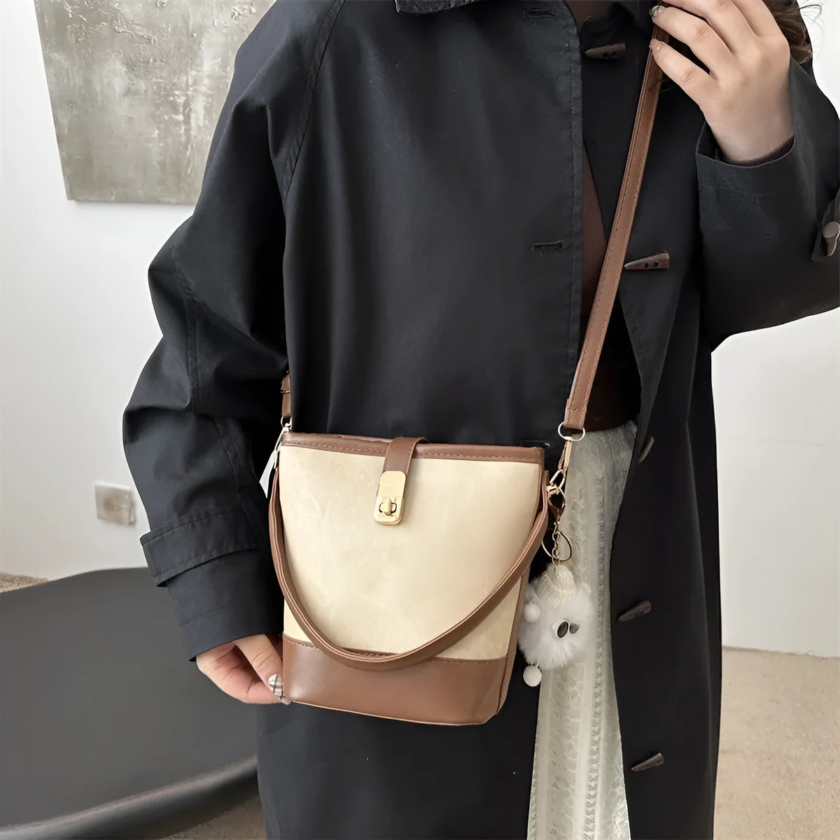Retro contrast color crossbody bucket bag for women in PU material with three-dimensional pocket, 15.5x19x10cm