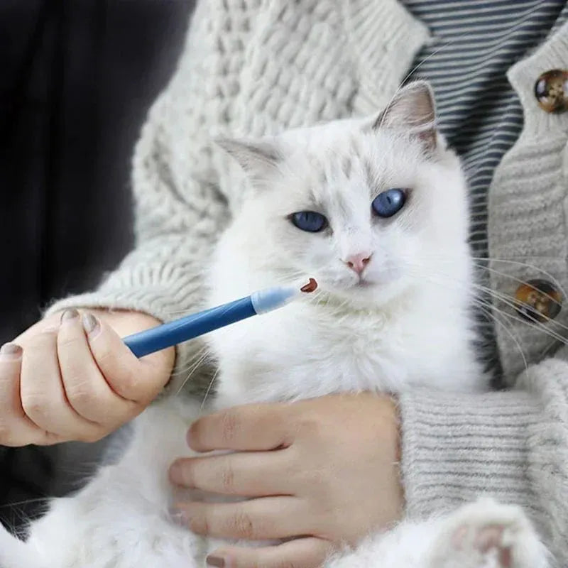 Pet medicine feeder push dispenser for cats dogs blue white plastic syringe tube