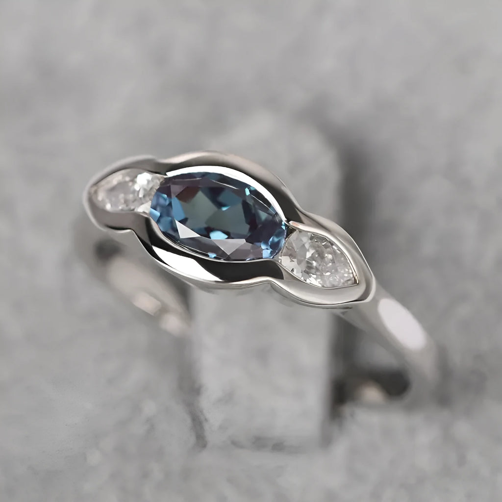 Geometric ellipse women's ring with white gold plating and inlaid zircon stones