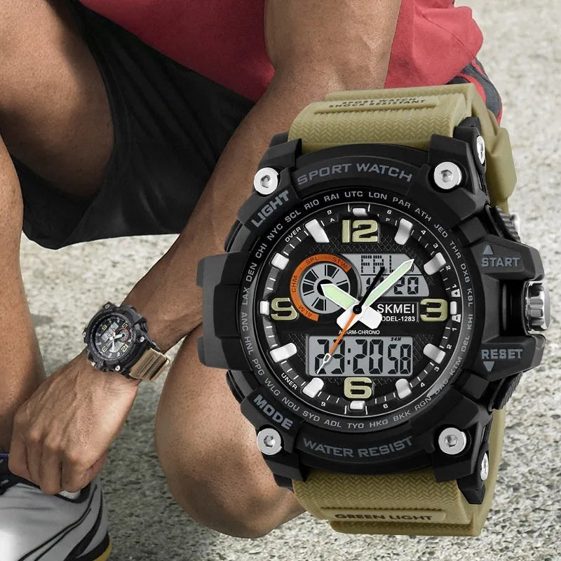 Sports waterproof electronic watch for men in black with silicone strap and plastic case