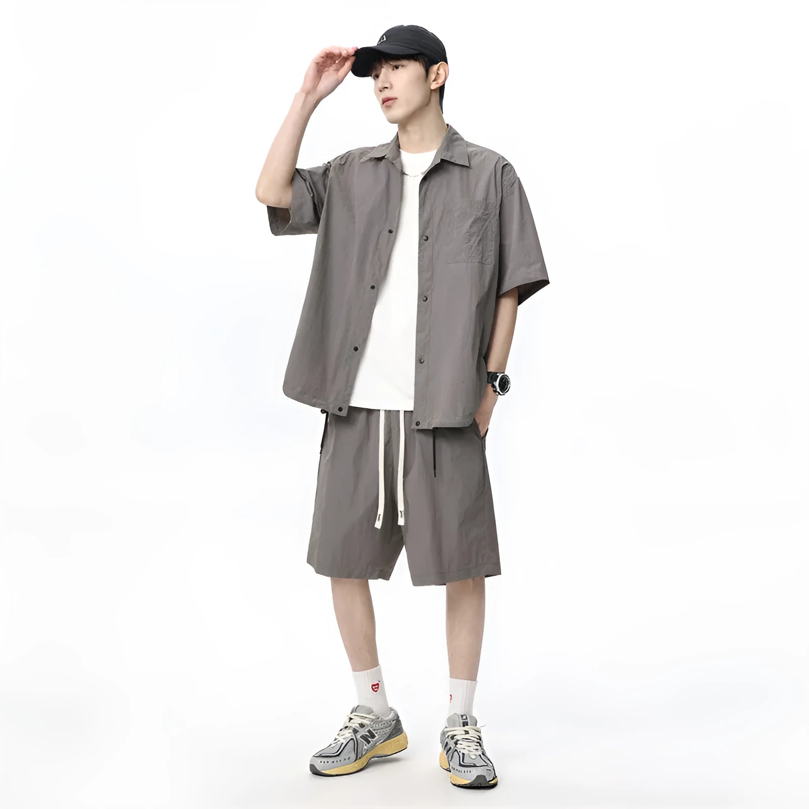 Men's loose casual two-piece set with shirt and shorts in hemp blend fabric