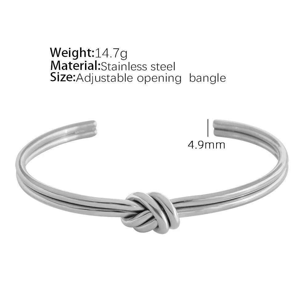 Women's adjustable C-shaped bracelet with double-layer knotted design in gold or silver finish