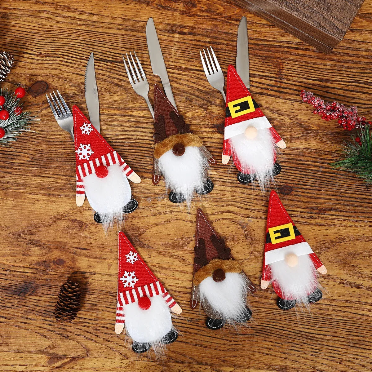 Christmas felt cloth cover for knife and fork with snowflake design, 17.5 x 10 cm