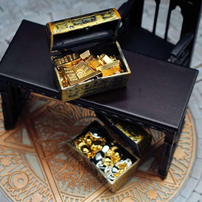 Alloy gold coin treasure box and gold bar miniature dollhouse accessories.