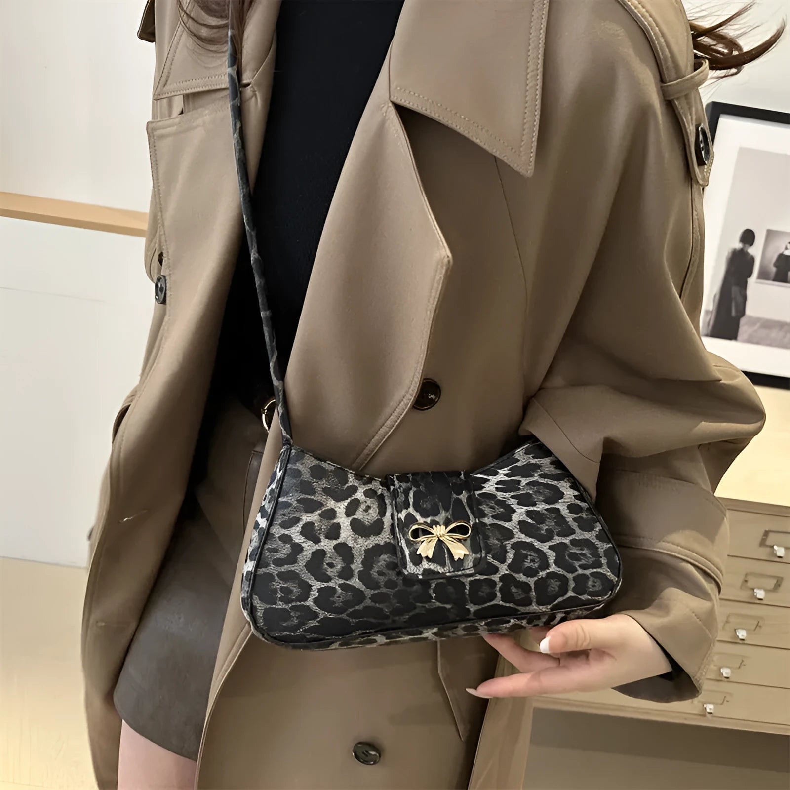 Women's casual PU shoulder bag with sandwich pocket design in black colour