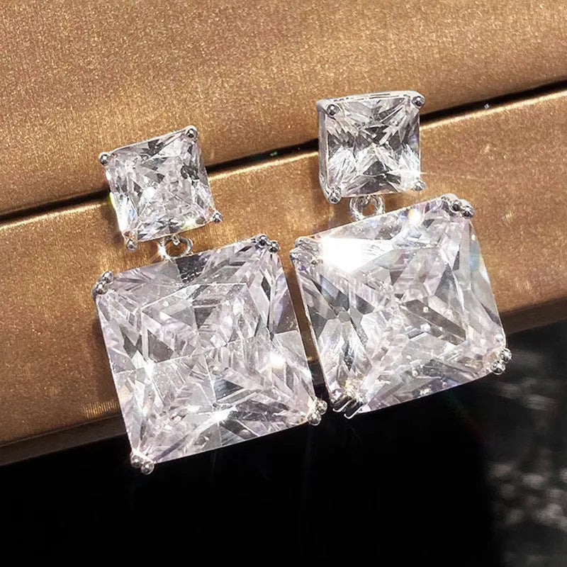 Geometric square design copper earrings with quadrilateral shape in gold or white gold finish