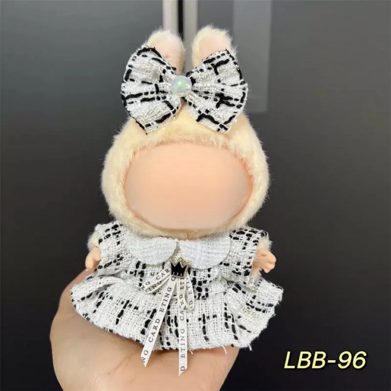Plastic doll costume for a 17cm tall vinyl figurine from the LBB style series.
