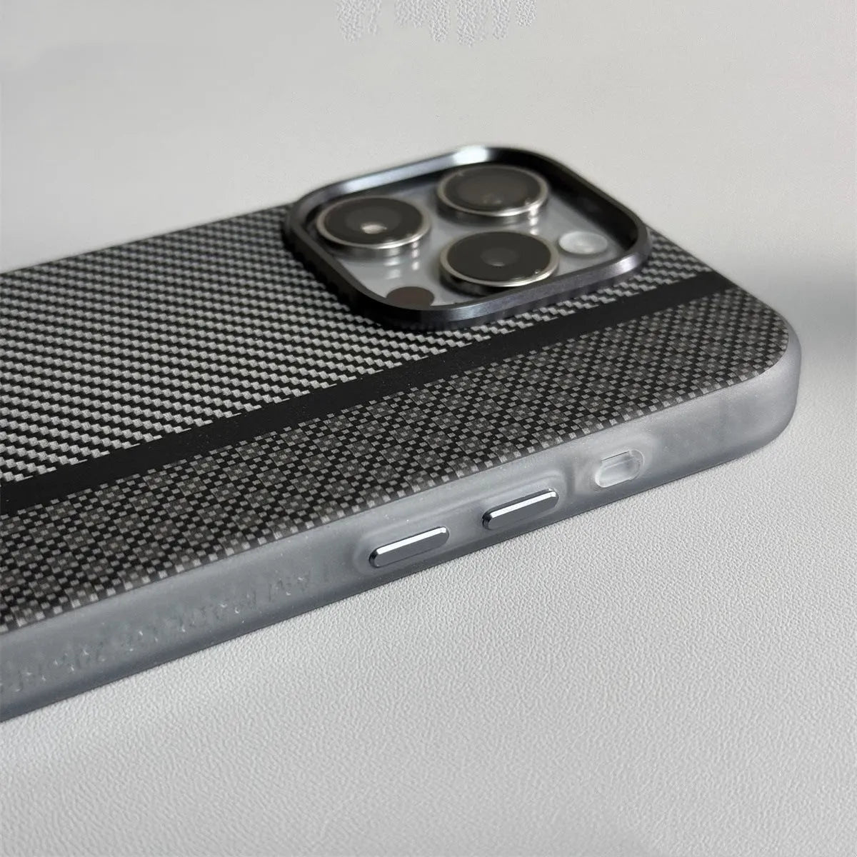 Carbon fiber drop-resistant protective cover for iPhone 12 13 14 Pro Max in black plaid pattern with frosted finish