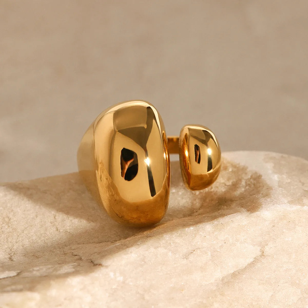 Women's stainless steel geometric open ring with electroplated JDR2405081 colour finish