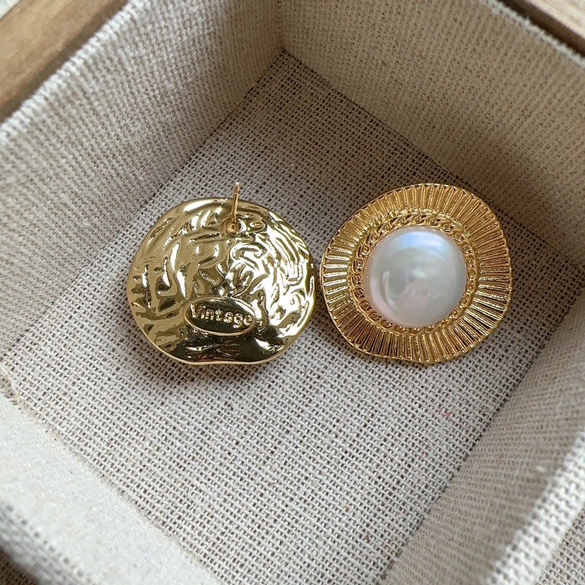 Gold electroplated round retro earrings with simple French-style vintage design for women