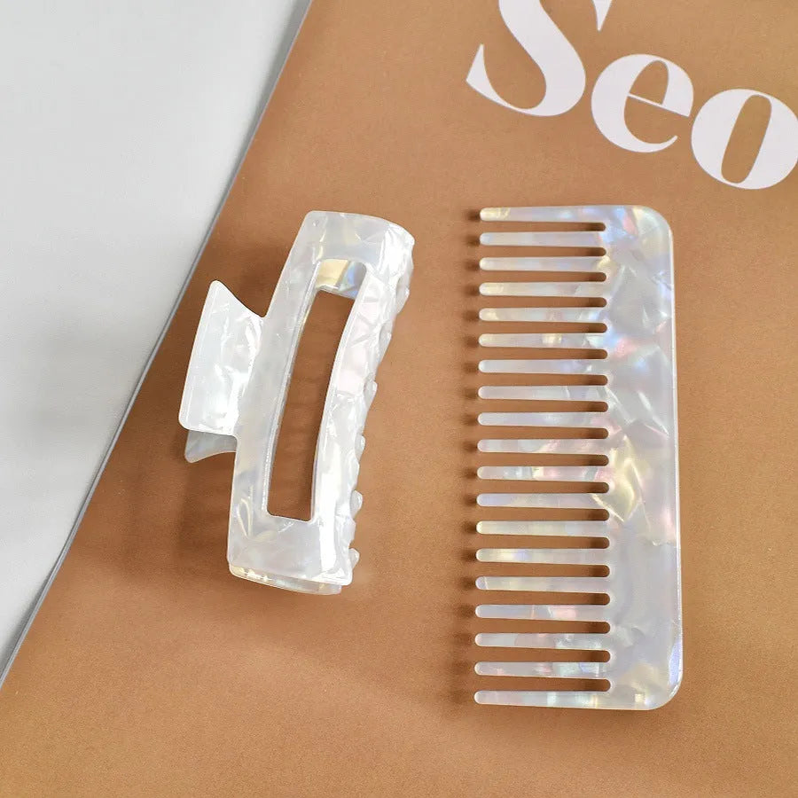 Acetic acid wide-tooth hair comb and hair clip set in geometric design with multiple colour options including beige grain and dark hawksbill