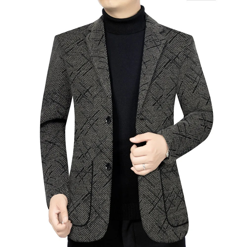 Men's slim-fit business casual coat in brown with stick pocket and long sleeves, polyester lining