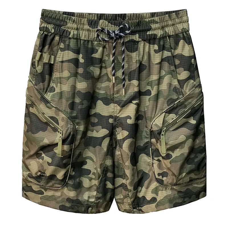 Men's camouflage cargo shorts loose fit with elastic waistband