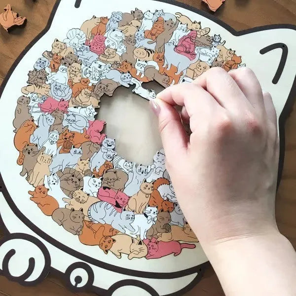 135-piece cat-shaped wooden puzzle, 23.7 x 21.8 cm, shown in Macaron Color, Maillard Color, Morandi and Wooden Primary Color
