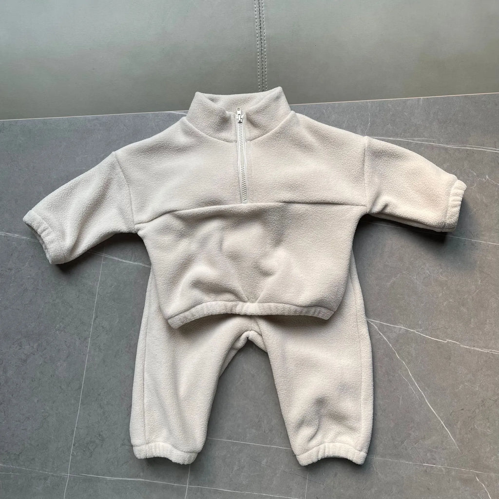 Polar fleece half zipper two-piece set for baby boy and girl in solid colour, including top and trousers, neutral casual style