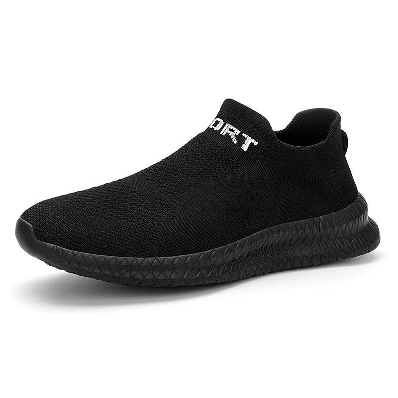 Men's low-top Flyknit sports shoe in a solid colour on a white background