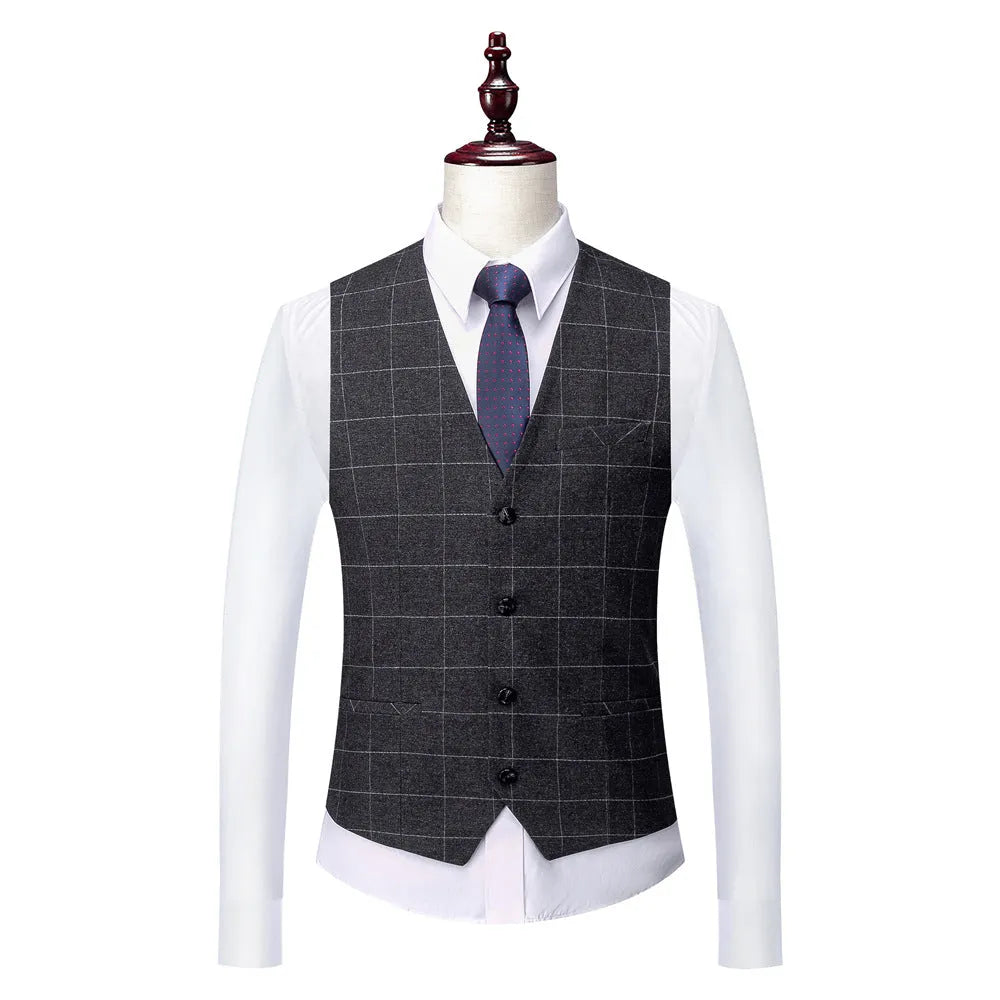 Men's business suit in dark grey polyester, Korean slim fit style with two-button placket and trousers
