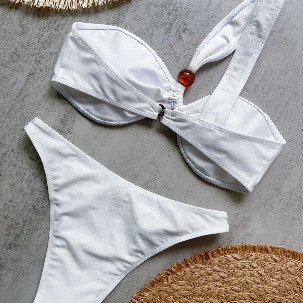 Pure colour backless split bikini swimsuit in quick-drying nylon fabric, available in multiple colours on model