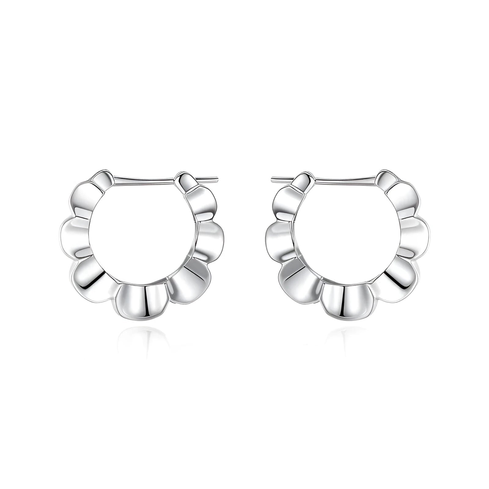 A pair of sterling silver retro geometric earrings with round elements and an electroplated finish.