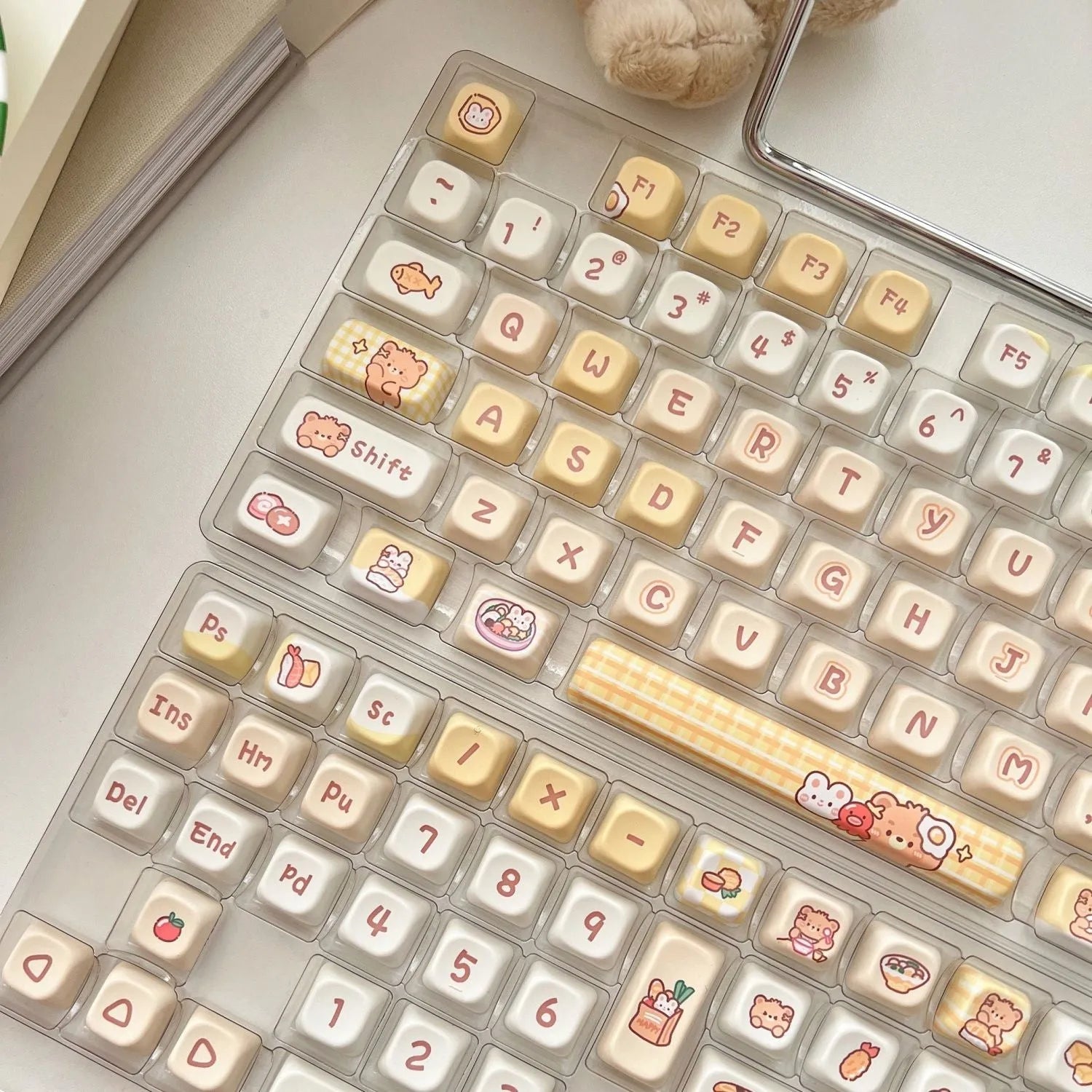 Rabbit Bear Restaurant themed PBT plastic keycap set with 140 keys for mechanical keyboards.
